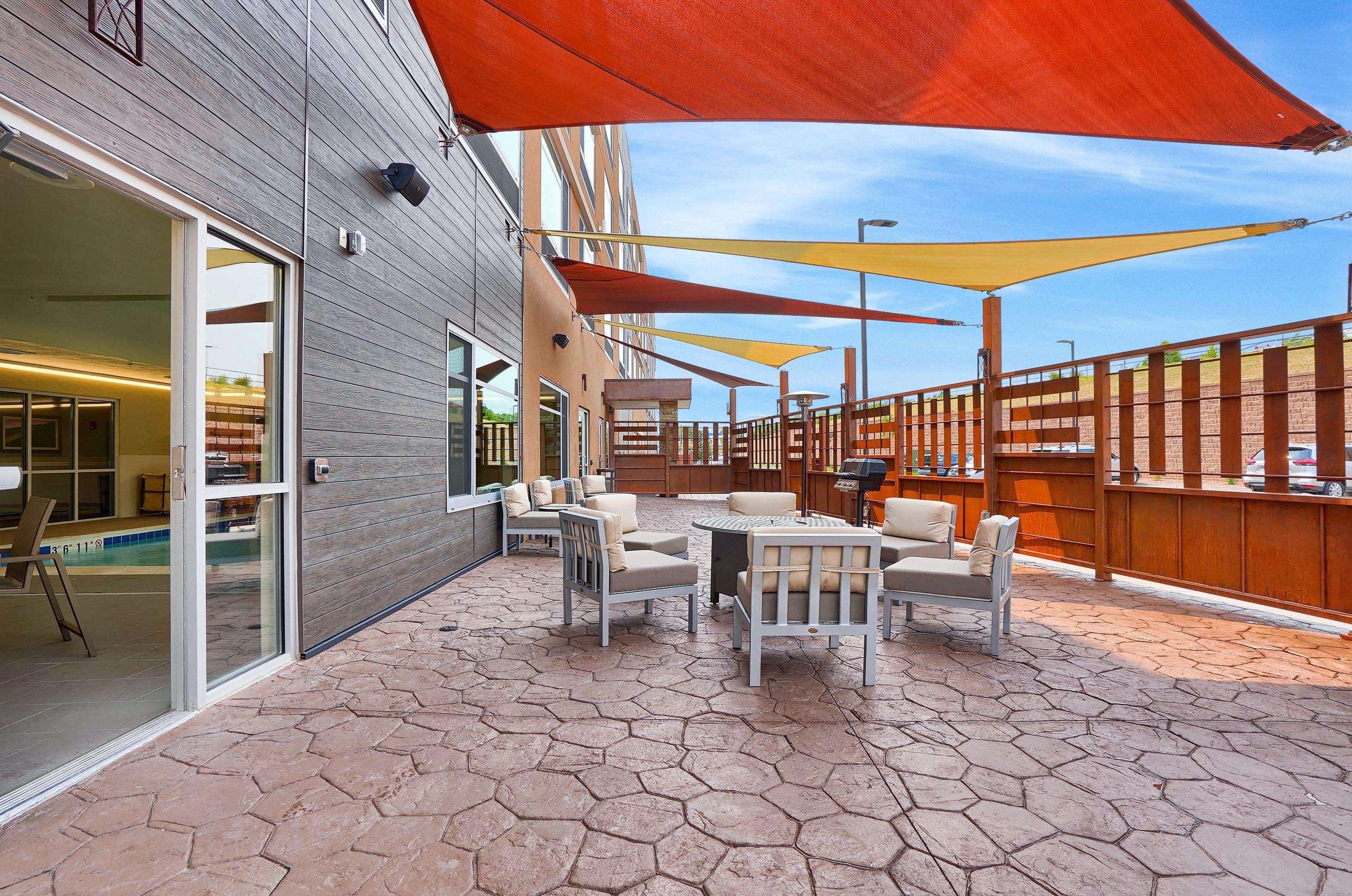 Best Western Plus Orange County Vidor Esterno foto